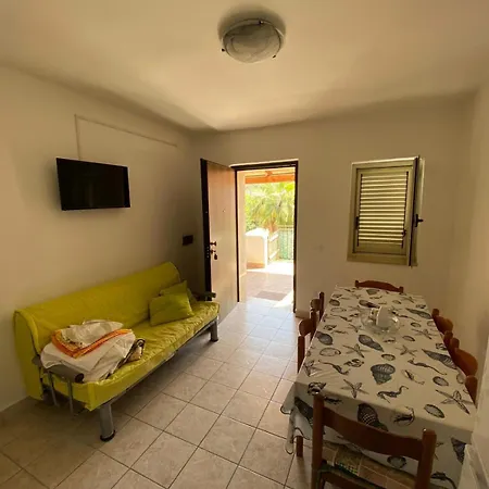 Marebello Apartamento *
